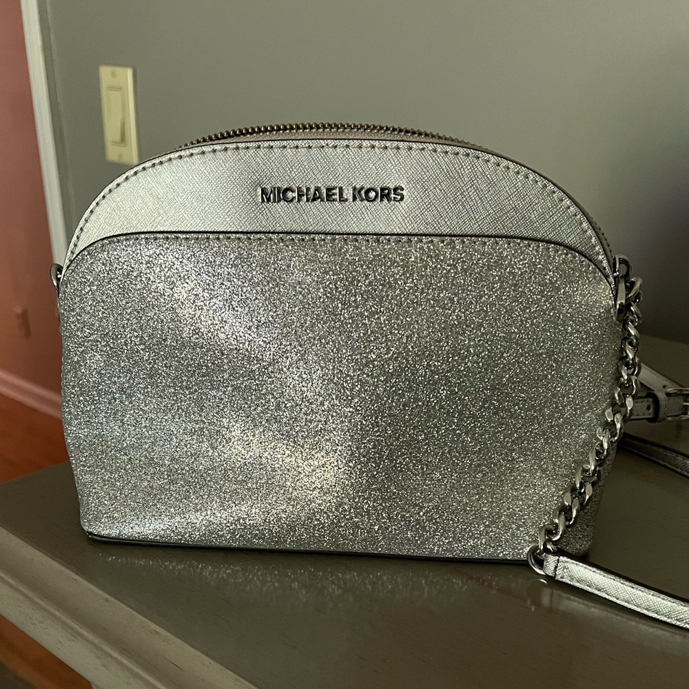 Michael kors crossbody purse